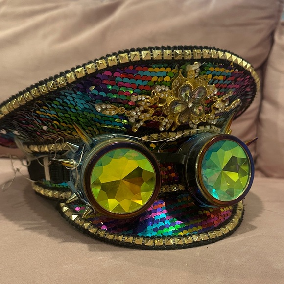 Multicolor Sequin Captain Hat with Goggles - Picture 1 of 3